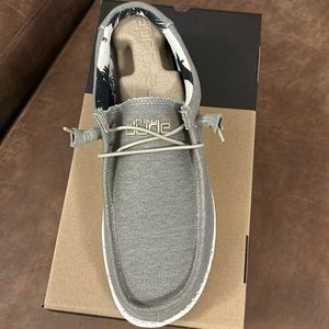 Mens Hey Dude NEW IN BOX Wally Stretch